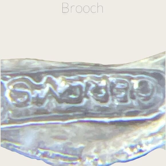 Bundle Closet Sale 3 For $$15 | Silver Tone Gerry Wreath Brooch - Picture 7 of 8